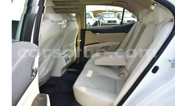 Buy Used Toyota Camry White Car in Maputsoa in Leribe Buy Used Toyota Camry White Car in Maputsoa in Leribe