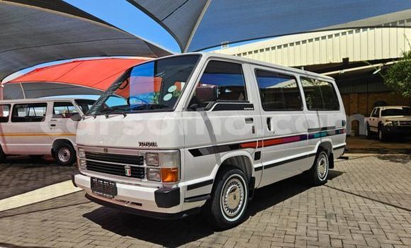 Acheter Occasion Voiture Toyota Hiace Blanc à Hlotse, Leribe