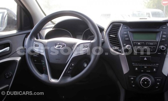 Sayi Imported Hyundai Santa Fe Black Mota in Import - Dubai a Maseru Sayi Imported Hyundai Santa Fe Black Mota in Import - Dubai a Maseru