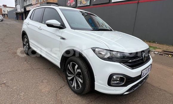 Sayi Na hannu Volkswagen Type 1 White Mota in Mokhotlong a Berea Sayi Na hannu Volkswagen Type 1 White Mota in Mokhotlong a Berea