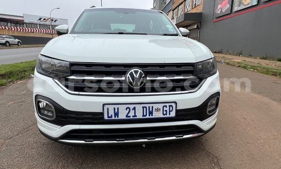 Sayi Na hannu Volkswagen Type 1 White Mota in Mokhotlong a Berea Sayi Na hannu Volkswagen Type 1 White Mota in Mokhotlong a Berea