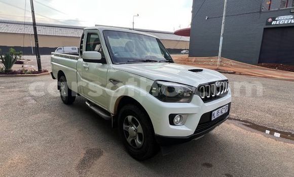 Sayi Na hannu Mahindra CL White Mota in Peka a Leribe Sayi Na hannu Mahindra CL White Mota in Peka a Leribe