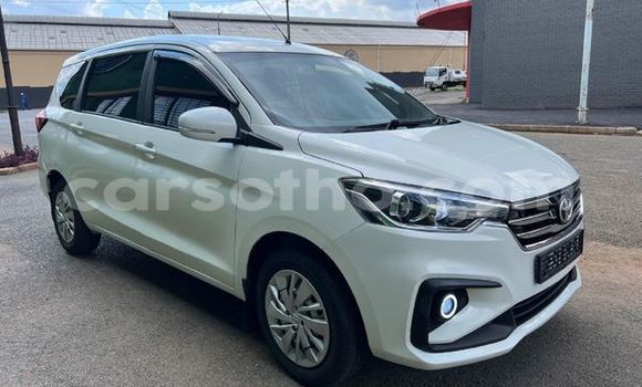 Sayi Na hannu Toyota Raum White Mota in Quthing a Butha-Buthe Sayi Na hannu Toyota Raum White Mota in Quthing a Butha-Buthe