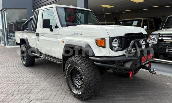 Sayi Na hannu Toyota Land Cruiser Other Mota in Maputsoa a Leribe Sayi Na hannu Toyota Land Cruiser Other Mota in Maputsoa a Leribe