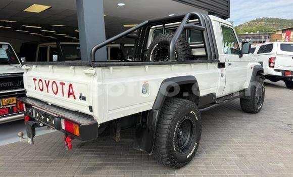 Sayi Na hannu Toyota Land Cruiser Other Mota in Maputsoa a Leribe Sayi Na hannu Toyota Land Cruiser Other Mota in Maputsoa a Leribe