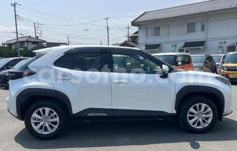 Big with watermark toyota yaris leribe maputsoe 31484