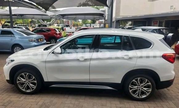 Sayi Na hannu BMW X1 White Mota in Maseru a Maseru Sayi Na hannu BMW X1 White Mota in Maseru a Maseru