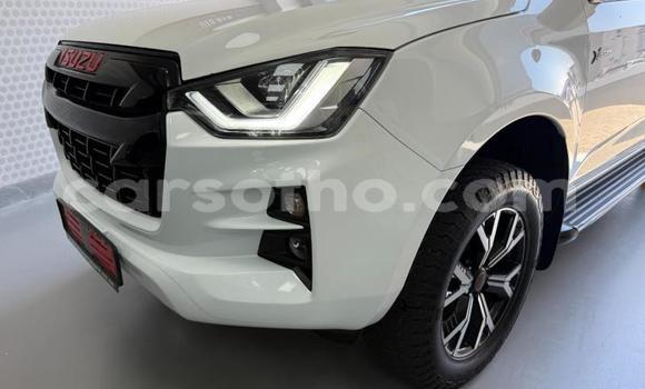 Buy Used Isuzu D–MAX White Car in Roma in Maseru