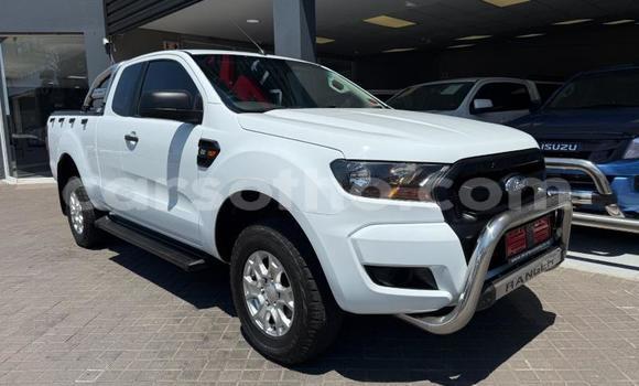 Sayi Na hannu Ford Ranger White Mota in Thaba–Tseka a Mafeteng Sayi Na hannu Ford Ranger White Mota in Thaba–Tseka a Mafeteng