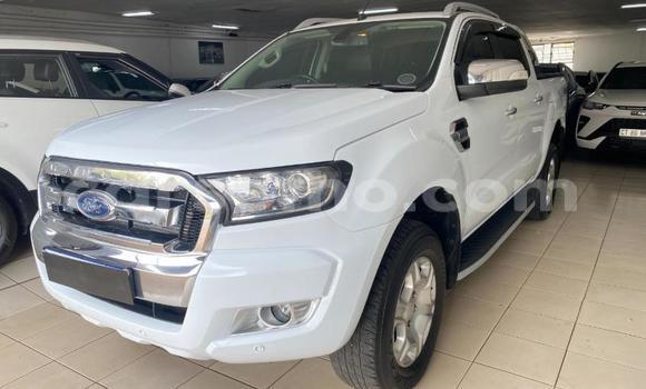 Sayi Na hannu Ford Ranger White Mota in Maputsoa a Leribe Sayi Na hannu Ford Ranger White Mota in Maputsoa a Leribe