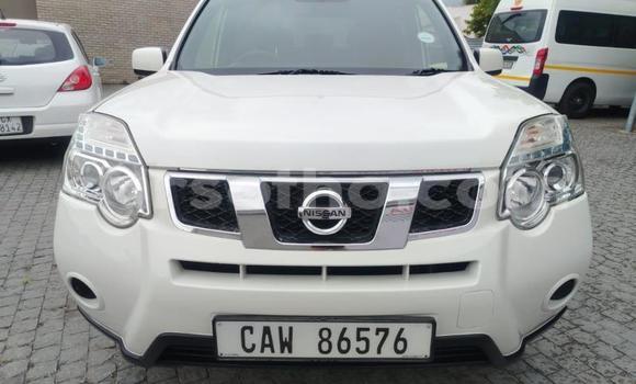 Buy Used Nissan X–Trail White Car in Maseru in Maseru