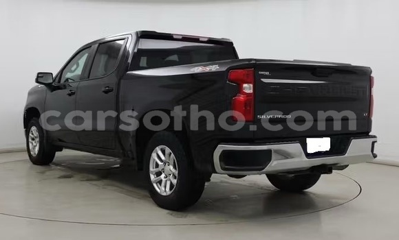 اشتري مستعمل Chevrolet Silverado Black سيارة في Maputsoe في Leribe اشتري مستعمل Chevrolet Silverado Black سيارة في Maputsoe في Leribe