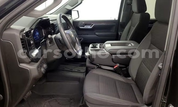 اشتري مستعمل Chevrolet Silverado Black سيارة في Maputsoe في Leribe اشتري مستعمل Chevrolet Silverado Black سيارة في Maputsoe في Leribe