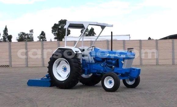 Buy Used Ford E 150 Cargo Van Blue Truck in Maseru in Maseru