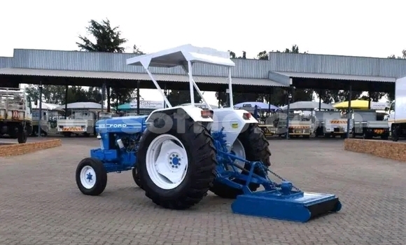 Buy Used Ford E 150 Cargo Van Blue Truck in Maseru in Maseru Buy Used Ford E 150 Cargo Van Blue Truck in Maseru in Maseru