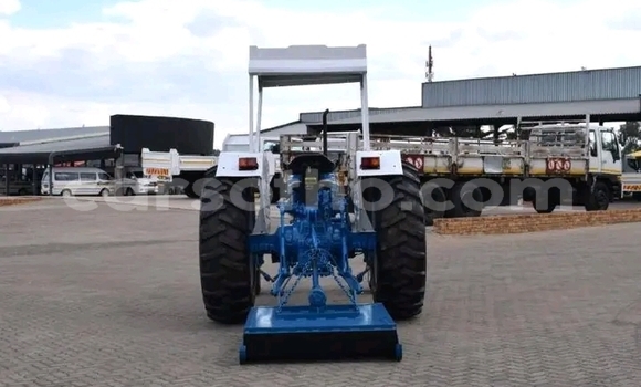 Buy Used Ford E 150 Cargo Van Blue Truck in Maseru in Maseru Buy Used Ford E 150 Cargo Van Blue Truck in Maseru in Maseru