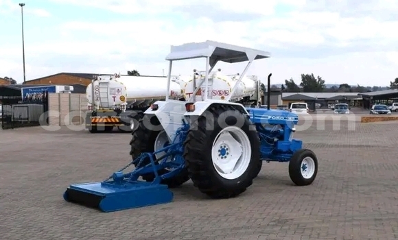 Buy Used Ford E 150 Cargo Van Blue Truck in Maseru in Maseru Buy Used Ford E 150 Cargo Van Blue Truck in Maseru in Maseru