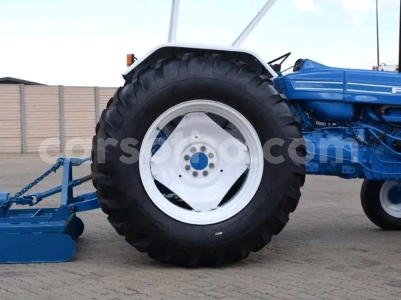 Big with watermark ford e 150 cargo van maseru maseru 31562