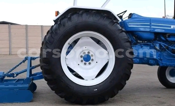 Buy Used Ford E 150 Cargo Van Blue Truck in Maseru in Maseru Buy Used Ford E 150 Cargo Van Blue Truck in Maseru in Maseru