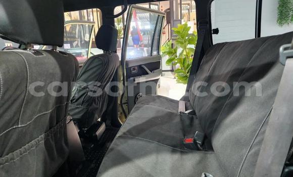 Buy Used Toyota Land Cruiser Beige Car in Qacha's Nek in Quthing Buy Used Toyota Land Cruiser Beige Car in Qacha's Nek in Quthing