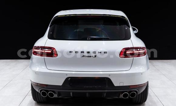Buy Used Porsche Macan White Car in Maseru in Maseru Buy Used Porsche Macan White Car in Maseru in Maseru