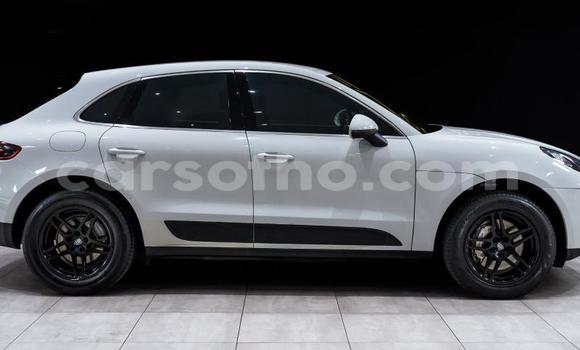 Buy Used Porsche Macan White Car in Maseru in Maseru Buy Used Porsche Macan White Car in Maseru in Maseru