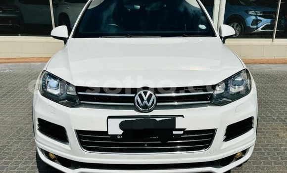 Buy Used Volkswagen Touareg White Car in Quthing in Butha-Buthe Buy Used Volkswagen Touareg White Car in Quthing in Butha-Buthe