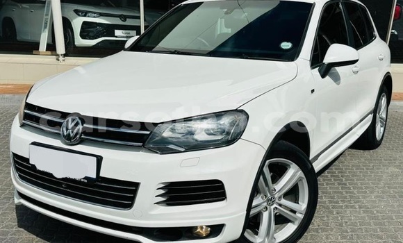 Buy Used Volkswagen Touareg White Car in Quthing in Butha-Buthe Buy Used Volkswagen Touareg White Car in Quthing in Butha-Buthe