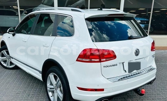 Buy Used Volkswagen Touareg White Car in Quthing in Butha-Buthe Buy Used Volkswagen Touareg White Car in Quthing in Butha-Buthe