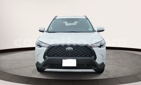 Buy Used Toyota Corolla Cross White Car in Maputsoe in Leribe