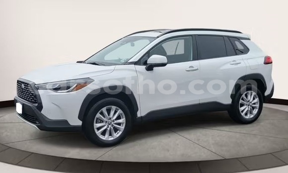 Buy Used Toyota Corolla Cross White Car in Maputsoe in Leribe Buy Used Toyota Corolla Cross White Car in Maputsoe in Leribe