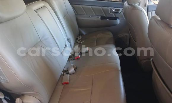 اشتري مستعمل Toyota Fortuner White سيارة في Roma في Maseru اشتري مستعمل Toyota Fortuner White سيارة في Roma في Maseru