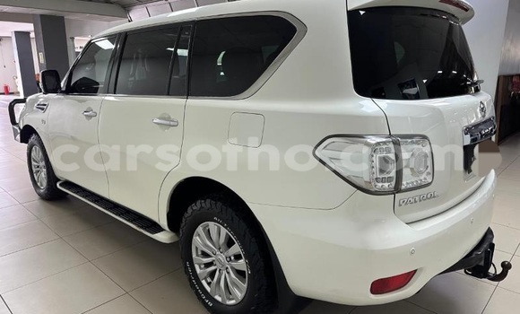 اشتري مستعمل Nissan Patrol White سيارة في Mokhotlong في Berea اشتري مستعمل Nissan Patrol White سيارة في Mokhotlong في Berea
