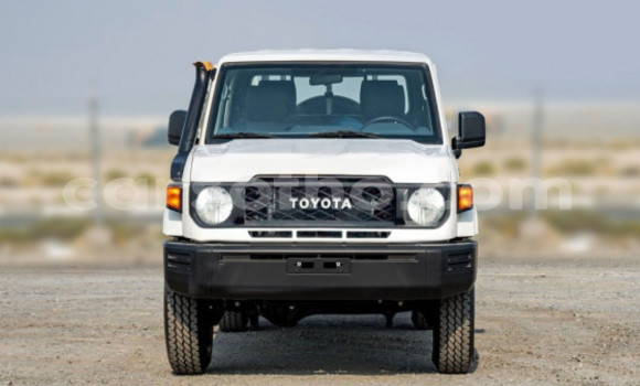 اشتري مستعمل Toyota Land Cruiser White سيارة في Maputsoe في Leribe اشتري مستعمل Toyota Land Cruiser White سيارة في Maputsoe في Leribe