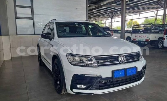Buy Used Volkswagen Tiguan White Car in Maseru in Maseru Buy Used Volkswagen Tiguan White Car in Maseru in Maseru