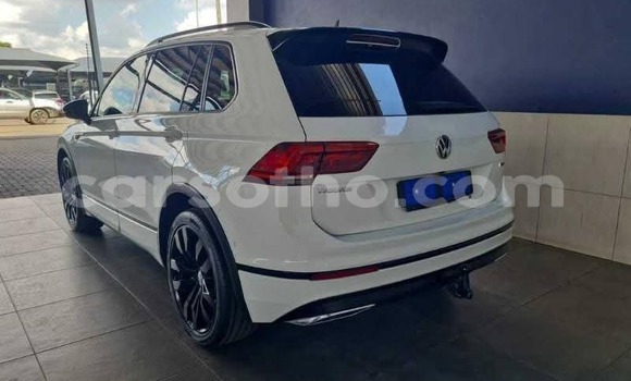 Buy Used Volkswagen Tiguan White Car in Maseru in Maseru Buy Used Volkswagen Tiguan White Car in Maseru in Maseru