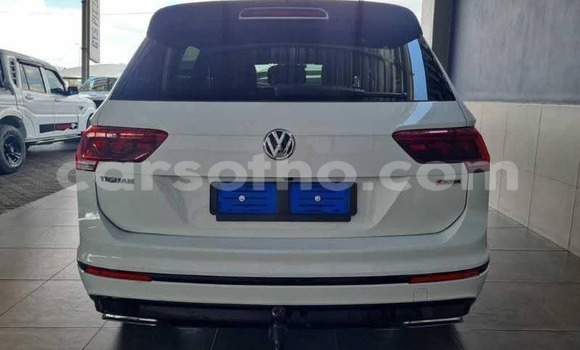 Buy Used Volkswagen Tiguan White Car in Maseru in Maseru Buy Used Volkswagen Tiguan White Car in Maseru in Maseru