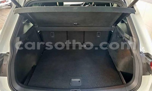 Buy Used Volkswagen Tiguan White Car in Maseru in Maseru Buy Used Volkswagen Tiguan White Car in Maseru in Maseru