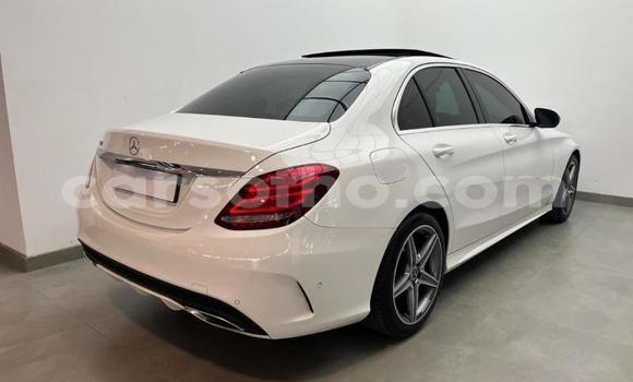 Acheter Occasion Voiture Mercedes-Benz C–Class Blanc à Qacha's Nek, Quthing Acheter Occasion Voiture Mercedes-Benz C–Class Blanc à Qacha's Nek, Quthing