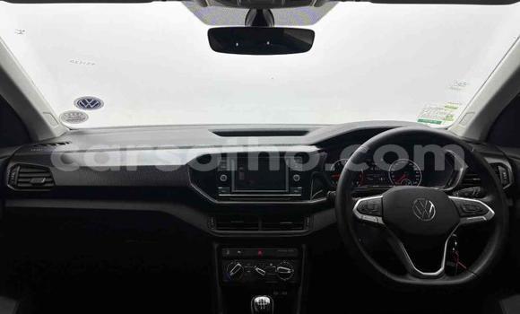 Buy Used Volkswagen T-Roc White Car in Mafeteng in Mafeteng Buy Used Volkswagen T-Roc White Car in Mafeteng in Mafeteng
