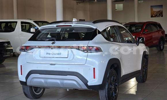 Buy Used Suzuki Forenza White Car in Maseru in Maseru Buy Used Suzuki Forenza White Car in Maseru in Maseru