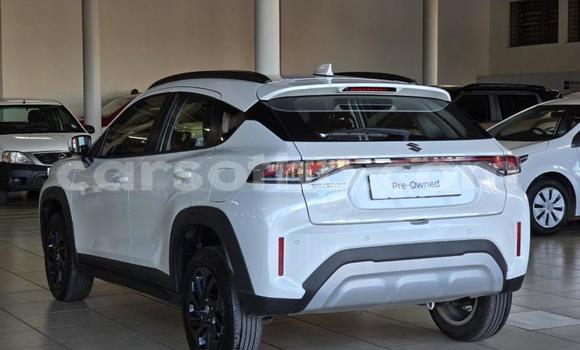 Buy Used Suzuki Forenza White Car in Maseru in Maseru Buy Used Suzuki Forenza White Car in Maseru in Maseru