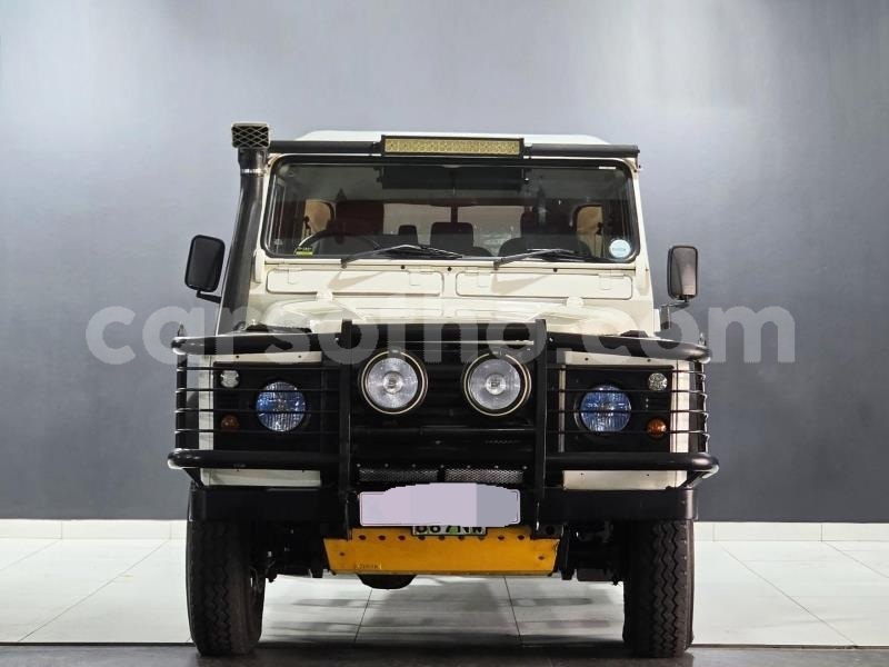 Big with watermark land rover defender butha buthe quthing 31626