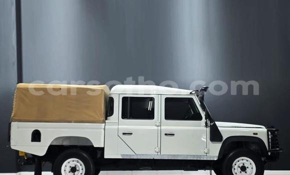 اشتري مستعمل Land Rover Defender White سيارة في Quthing في Butha-Buthe اشتري مستعمل Land Rover Defender White سيارة في Quthing في Butha-Buthe