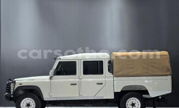 اشتري مستعمل Land Rover Defender White سيارة في Quthing في Butha-Buthe اشتري مستعمل Land Rover Defender White سيارة في Quthing في Butha-Buthe