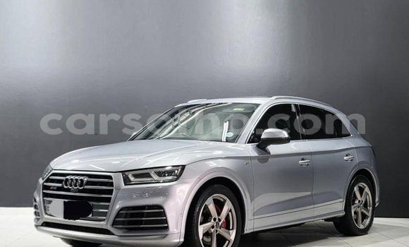 Acheter Occasion Voiture Audi Q5 Gris à Butha Buthe, Butha-Buthe Acheter Occasion Voiture Audi Q5 Gris à Butha Buthe, Butha-Buthe