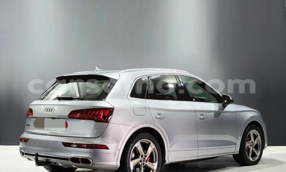 Acheter Occasion Voiture Audi Q5 Gris à Butha Buthe, Butha-Buthe Acheter Occasion Voiture Audi Q5 Gris à Butha Buthe, Butha-Buthe
