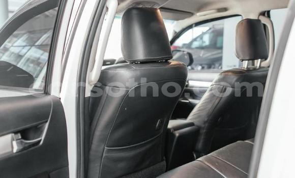 Buy Used Toyota Hilux White Car in Maseru in Maseru Buy Used Toyota Hilux White Car in Maseru in Maseru