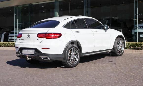 Buy Used Mercedes-Benz GLC 250D White Car in Maseru in Maseru Buy Used Mercedes-Benz GLC 250D White Car in Maseru in Maseru