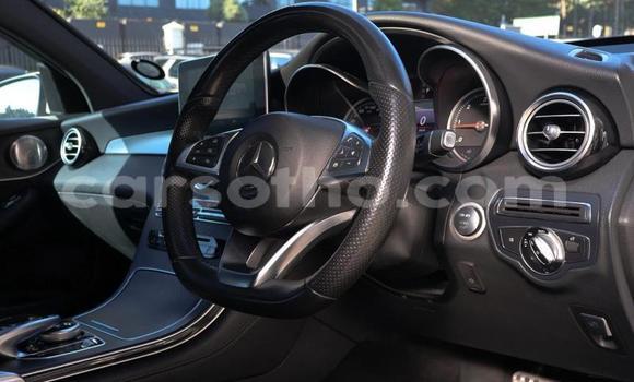 Buy Used Mercedes-Benz GLC 250D White Car in Maseru in Maseru Buy Used Mercedes-Benz GLC 250D White Car in Maseru in Maseru